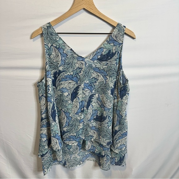 Lane Bryant Blue and White Leaf Print Sleeveless Top size 14 - Picture 5 of 6